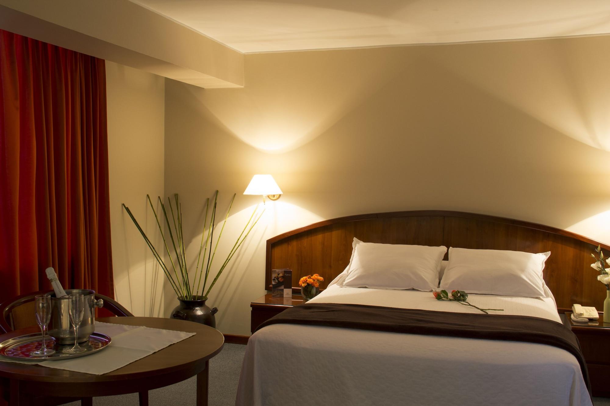 Hotel Park Suites Lima Ngoại thất bức ảnh