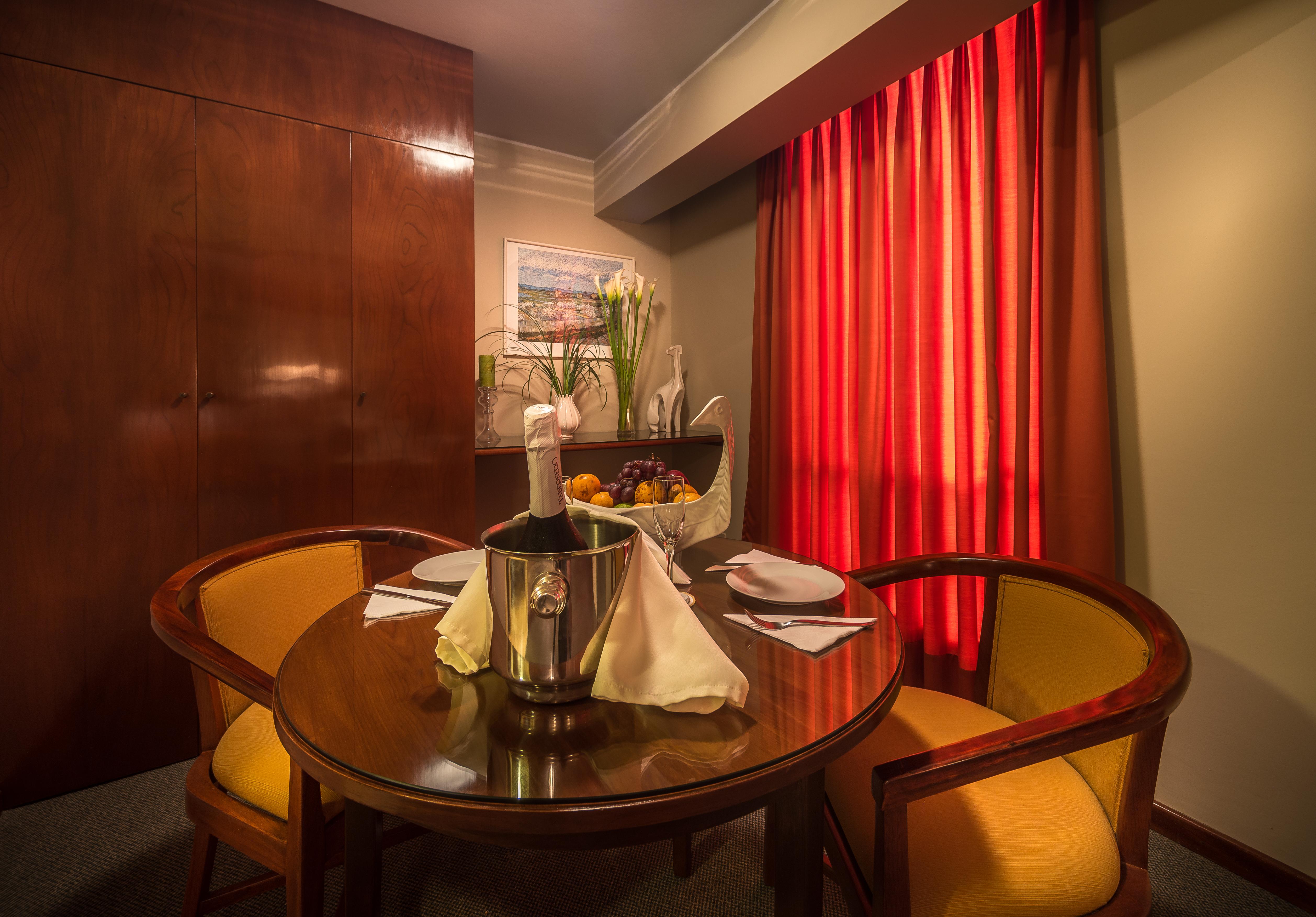 Hotel Park Suites Lima Ngoại thất bức ảnh