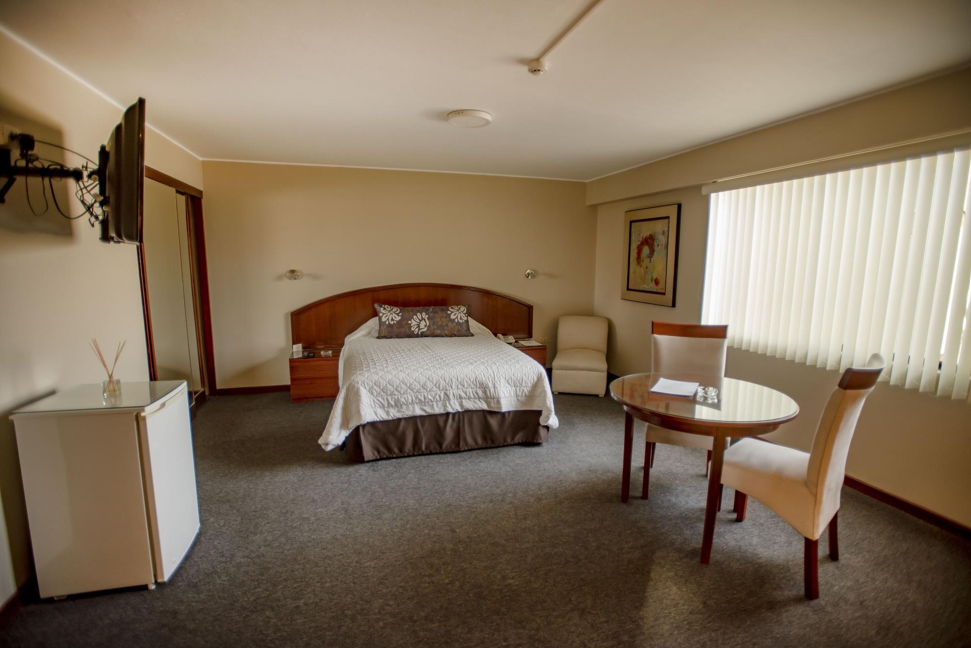 Hotel Park Suites Lima Ngoại thất bức ảnh