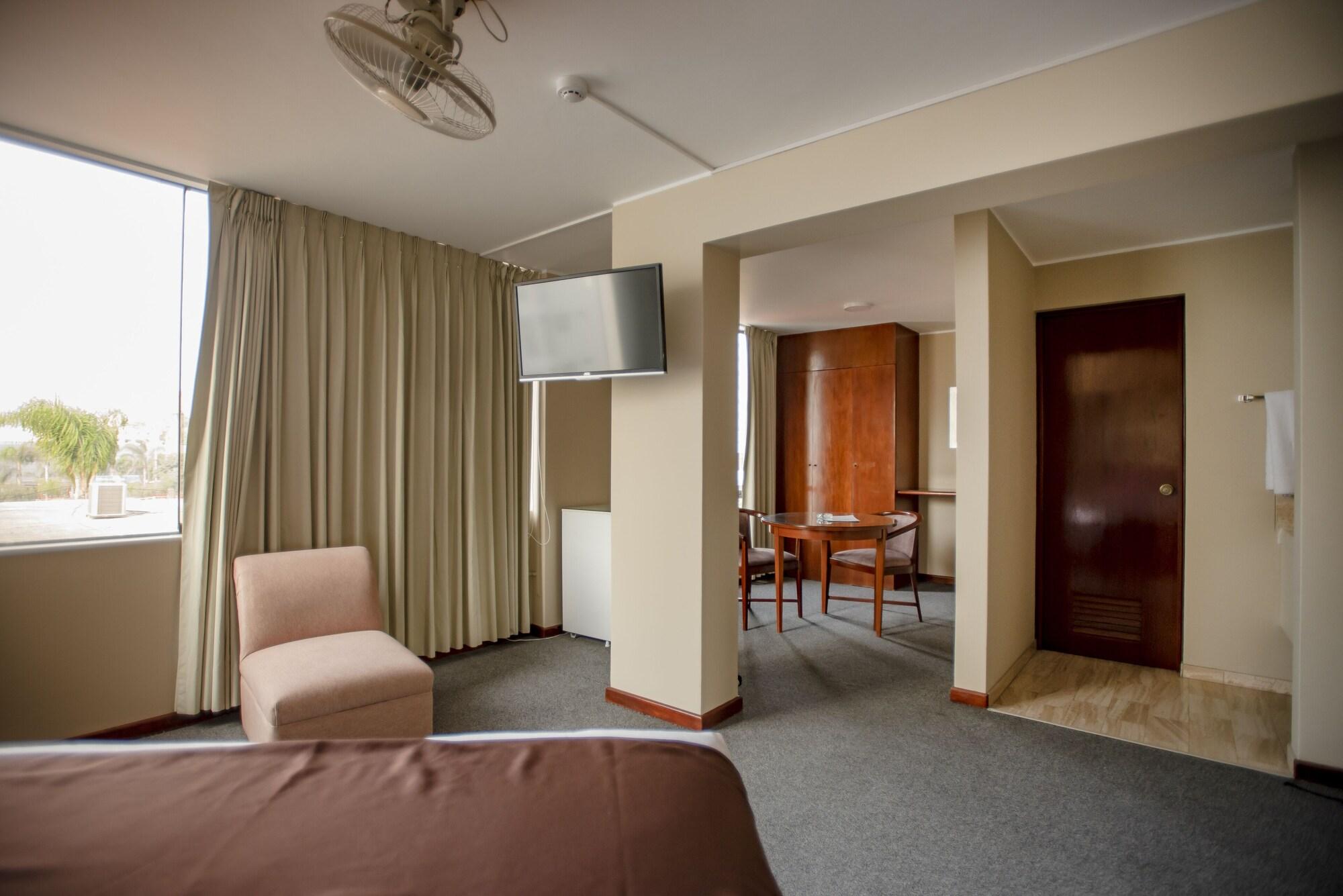Hotel Park Suites Lima Ngoại thất bức ảnh