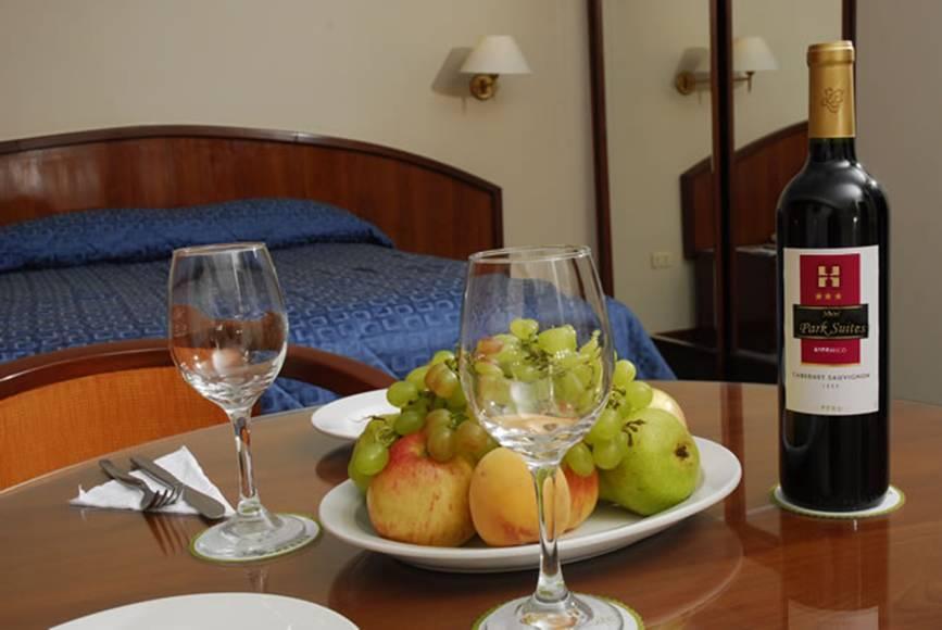 Hotel Park Suites Lima Phòng bức ảnh